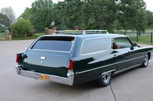 Cadillac DeVille 9-passenger Station Wagon by WISCO 1969 года 
